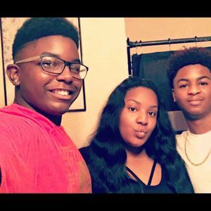 Meet your Posher, Davinis